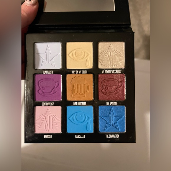 Jeffree Star Mini Controversy Palette - Picture 3 of 4